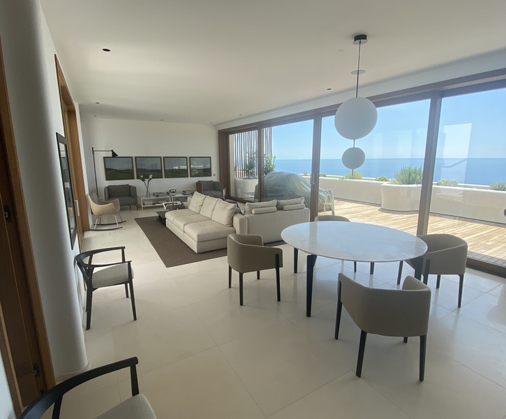 EXCEPTIONNEL DUPLEX PENTHOUSE AVEC SA PISCINE PRIVATIVE