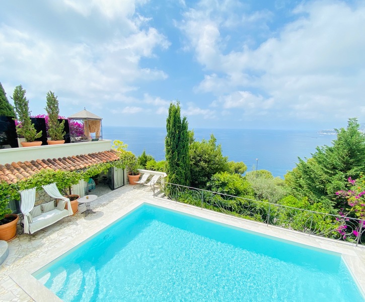 CAPE MARTIN - PROPERTY WITH PANORAMIC SEA VIEW POOL
