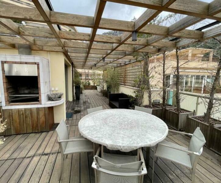 MAGNIFICA TERRAZZA SUL TETTO DI 3 STANZE - VILLA LES PINS