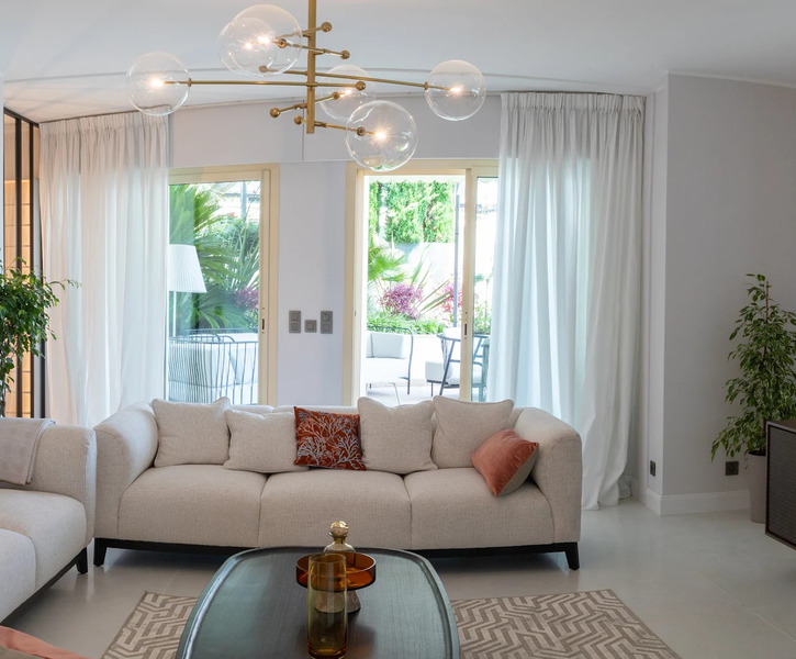 5 ROOM APARTMENT RENTAL BOULEVARD D'ITALIE - ROC AZUR