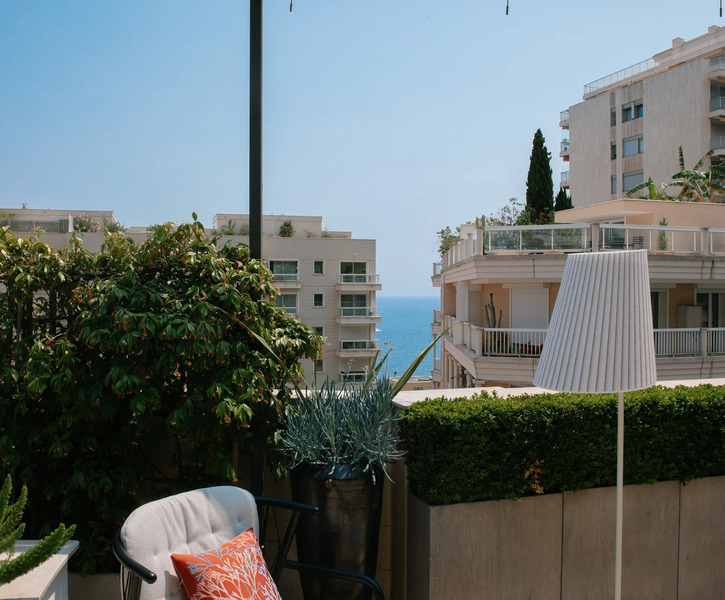 5 ROOM APARTMENT RENTAL BOULEVARD D'ITALIE - ROC AZUR