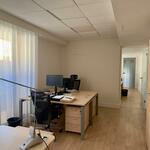 GOLDEN SQUARE : OFFICE WITH BEAUTIFUL SERVICES ! - 3
